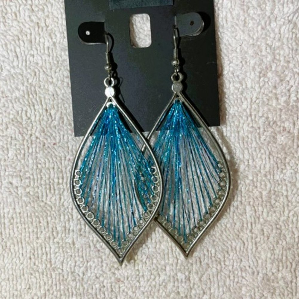 Dangle earrings